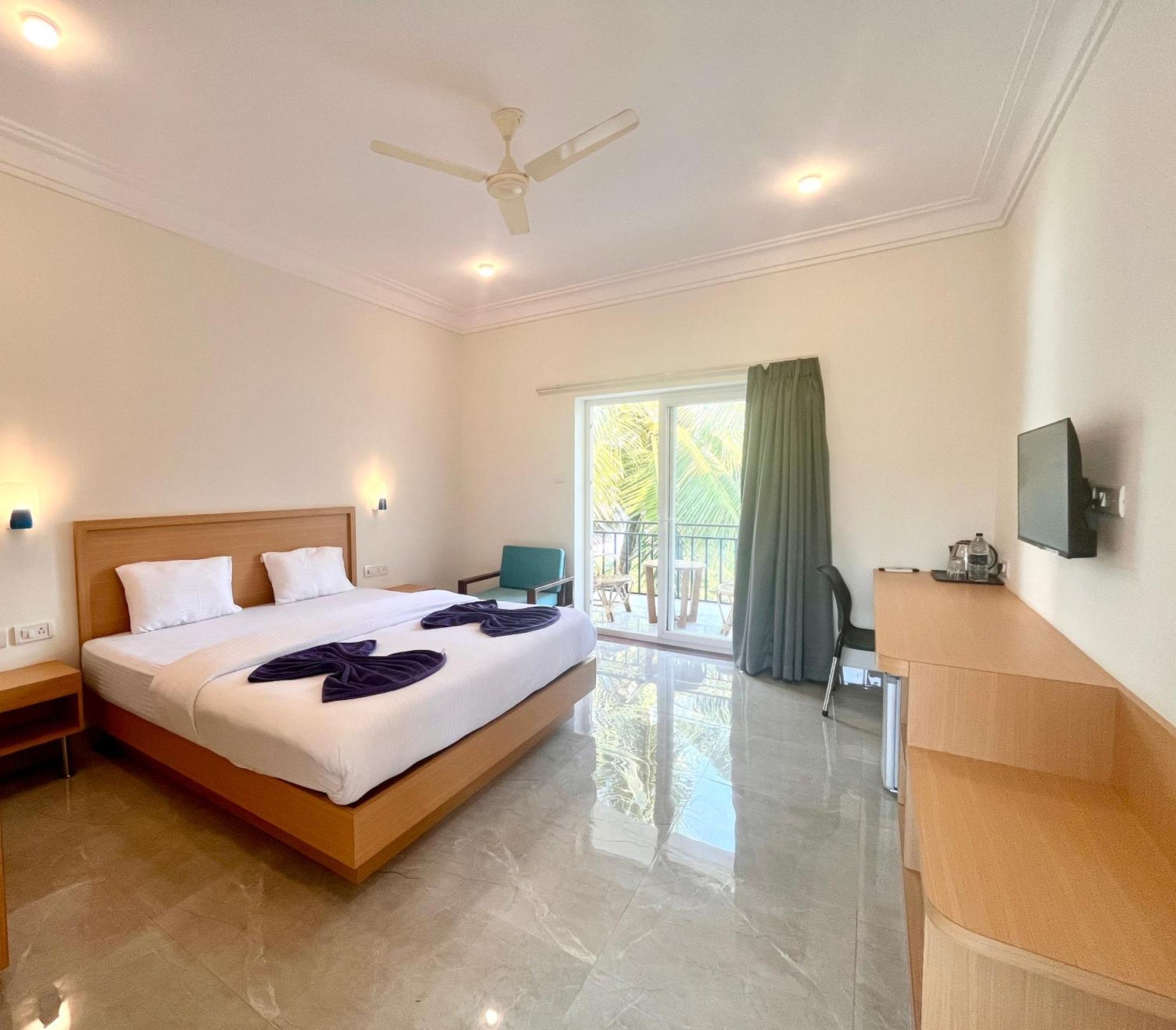 Morjim Sunset Guesthouse - 300 Meter To Morjim Beach Buitenkant foto
